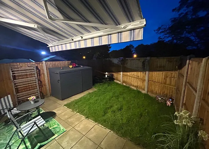 Comfortable Double Room & Single Room In Vibrant Hatfield Neighbourhood
